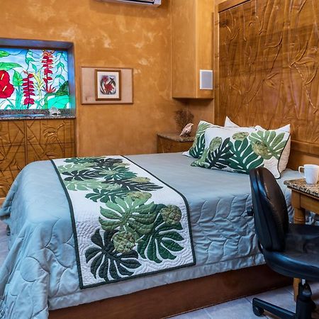 The Guest House Lahaina Bagian luar foto